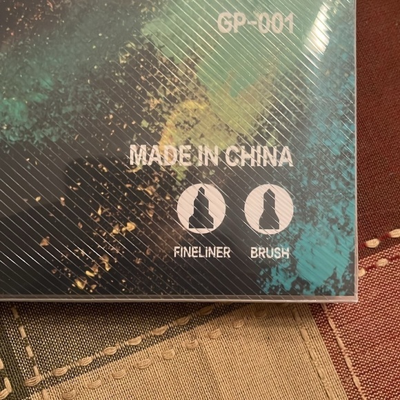 Brand New 24-Color Dual Tip Brush Markers Pen Set & Self-Care Coloring Books - Picture 3 of 16